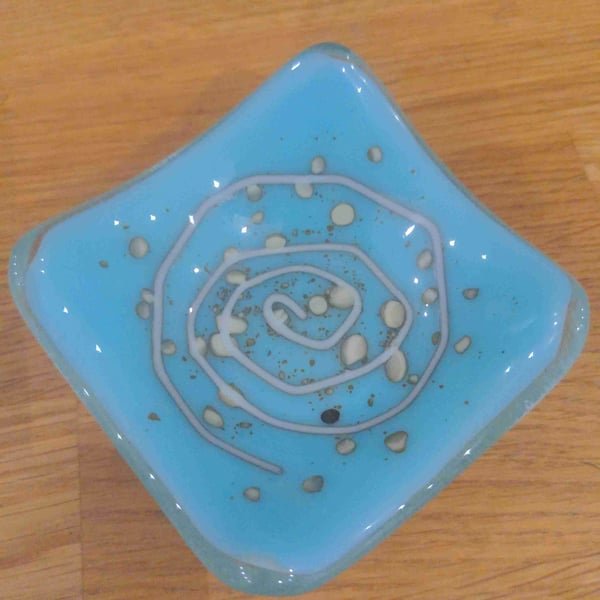 Fused glass mini dish 7.5cm Blue & White