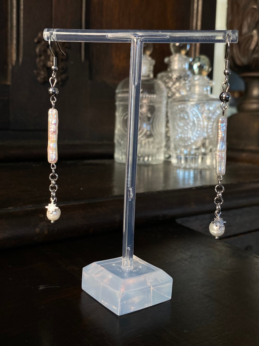 Adelynn - Pearl & Star Earrings