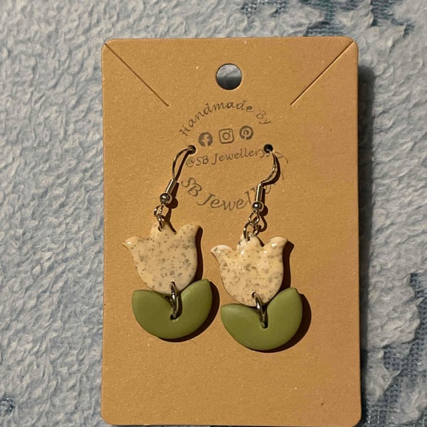 Handmade Polymer Clay Peach Earrings (Clip On’s Available)