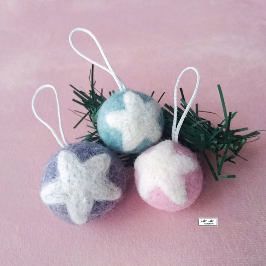 Wool hanging decorations, handmade by Lily Lily Handmade 