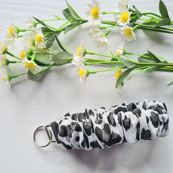 Wristlet Keychain, Black and White Scrunchie Style Soft Cotton Fabric Key Fob