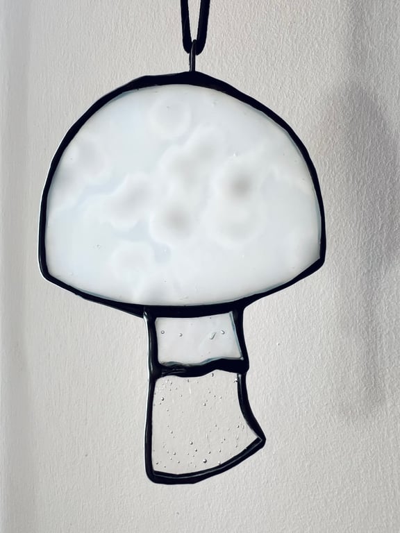 White and clear mottled stained glass mushroom toadstool small suncatcher 