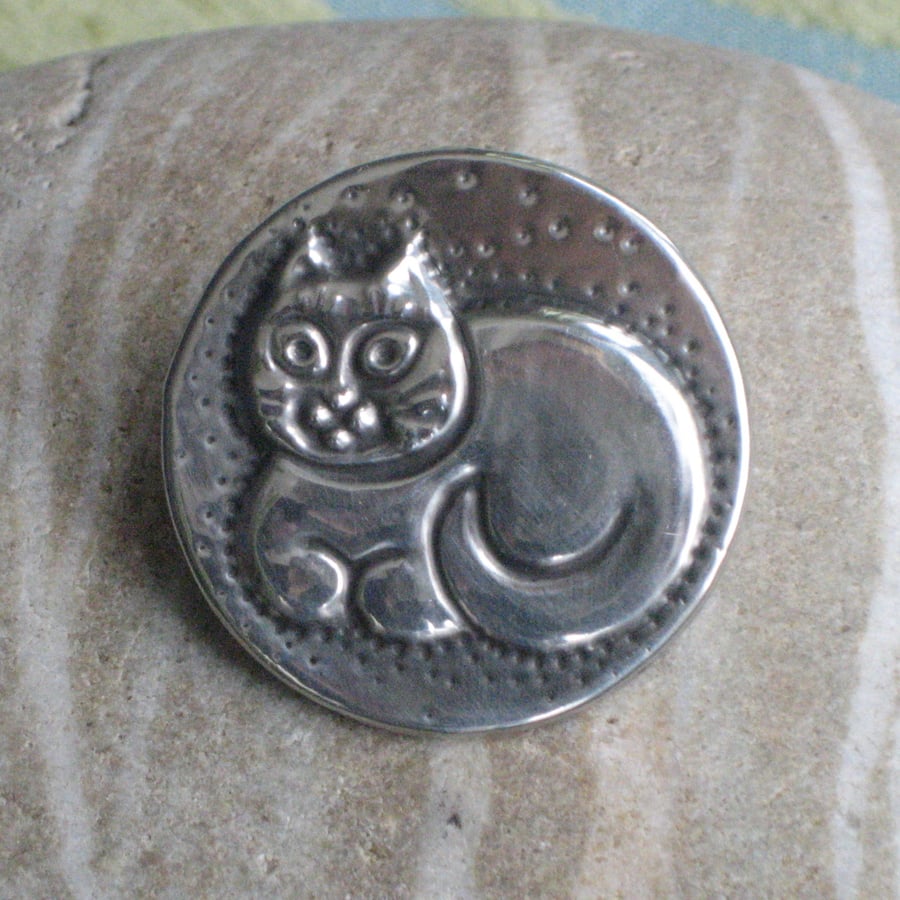 Cat Brooch in Silver Pewter