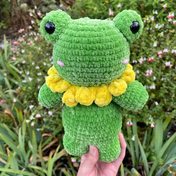 Green Frog Plushie 