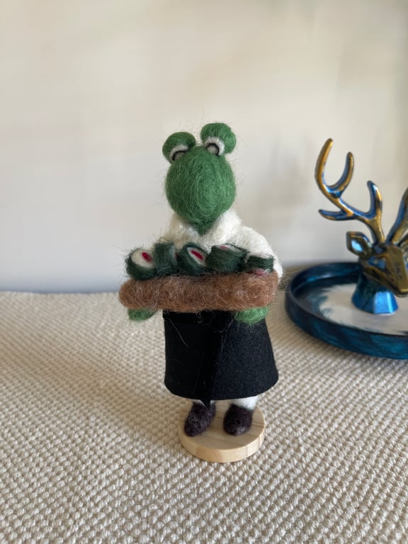 Meet Chef Kawa - frog sushi chef