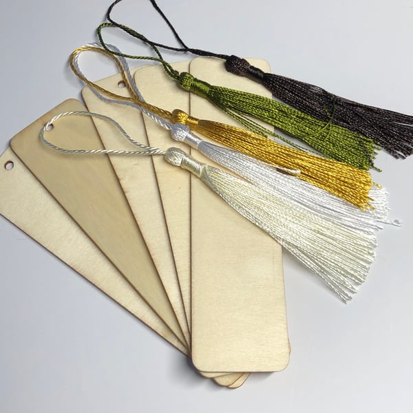 5 wooden bookmark blanks and natural colour tassels