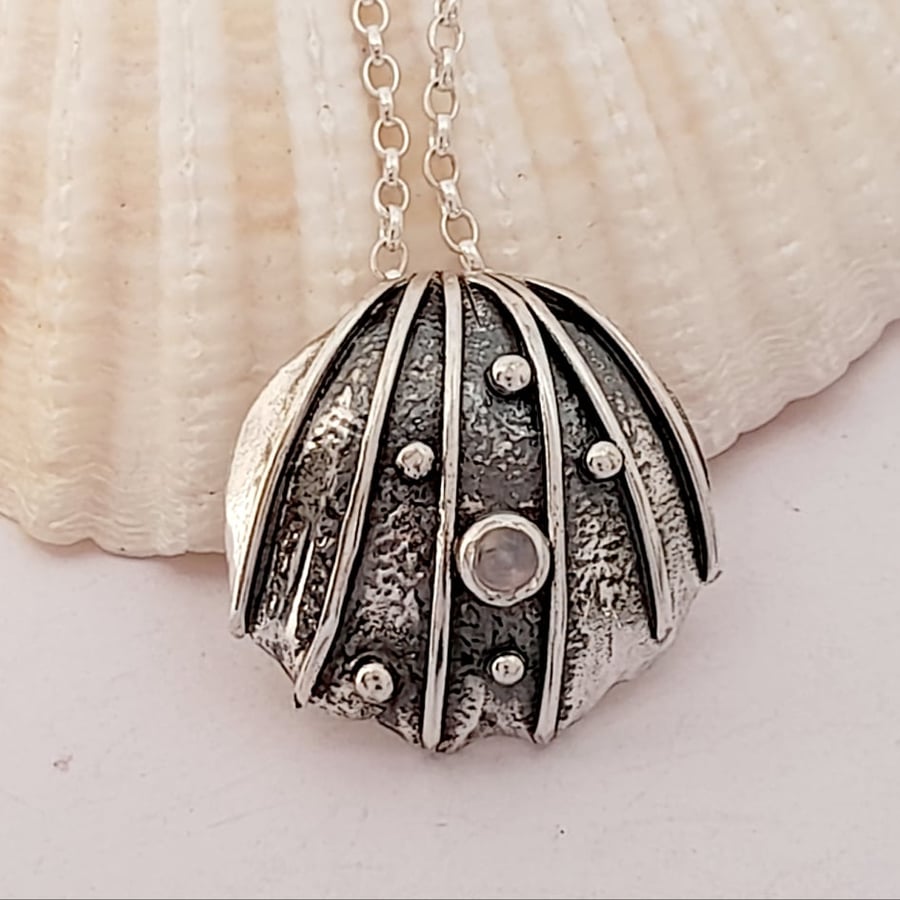 Silver Cockle Shell Pendant with Moonstone