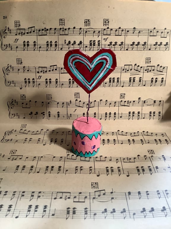 Heart sculpture. Papier-mâché. Unique gift. Love. Wedding. Anniversary. 