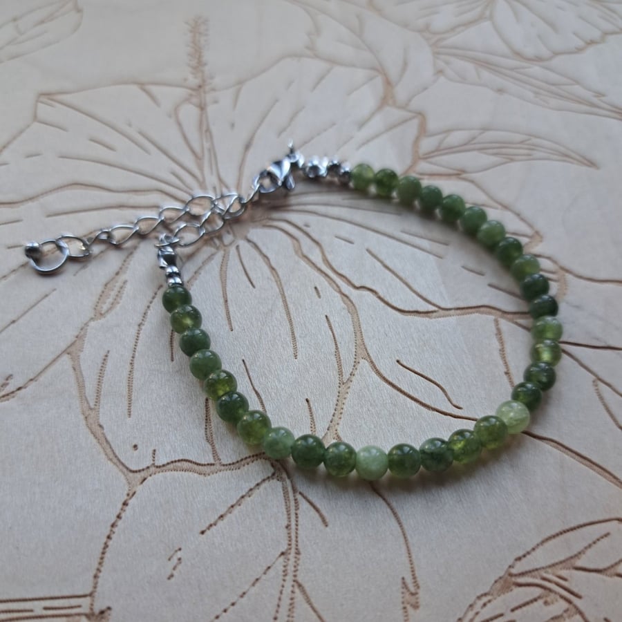 Green Peridot beaded bracelet 