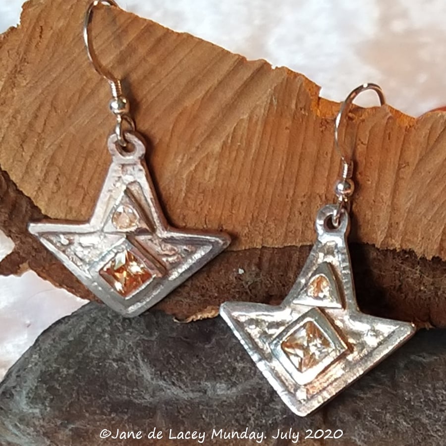 Fine Silver Arrowhead style Drop Earrings