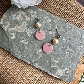 Dusty Pink & Pearl Dangle Earring