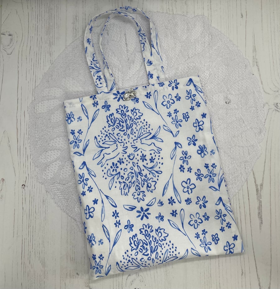 Blue & white leaping hare bunny gift bag PB7