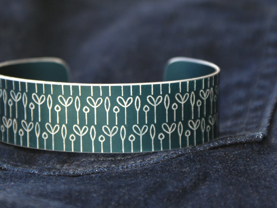 Geometric spring buds print cuff bracelet ink