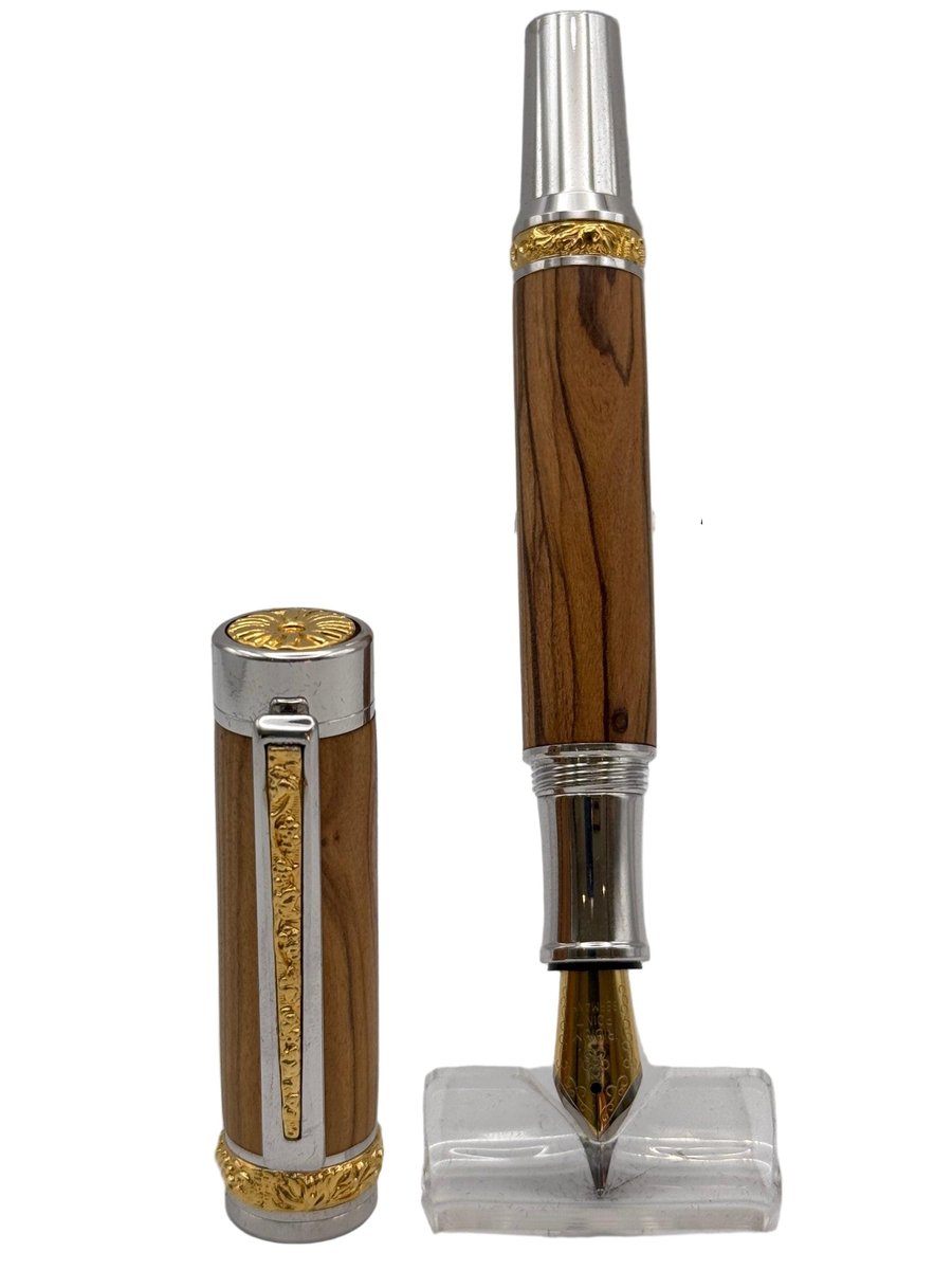 Bounty Fountain Pen - Olivewood
