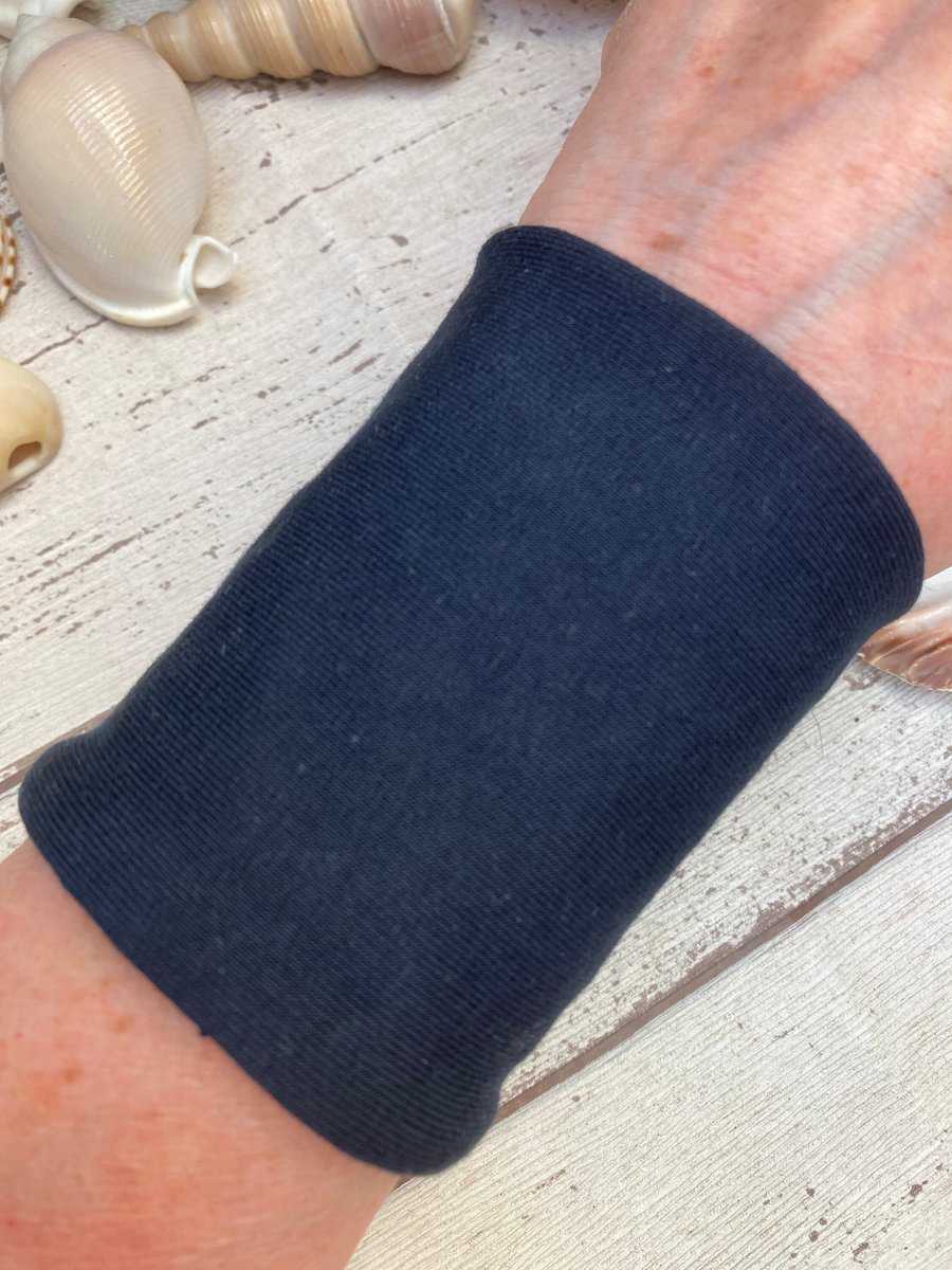 Navy wrist cuff. Long wrist cover up