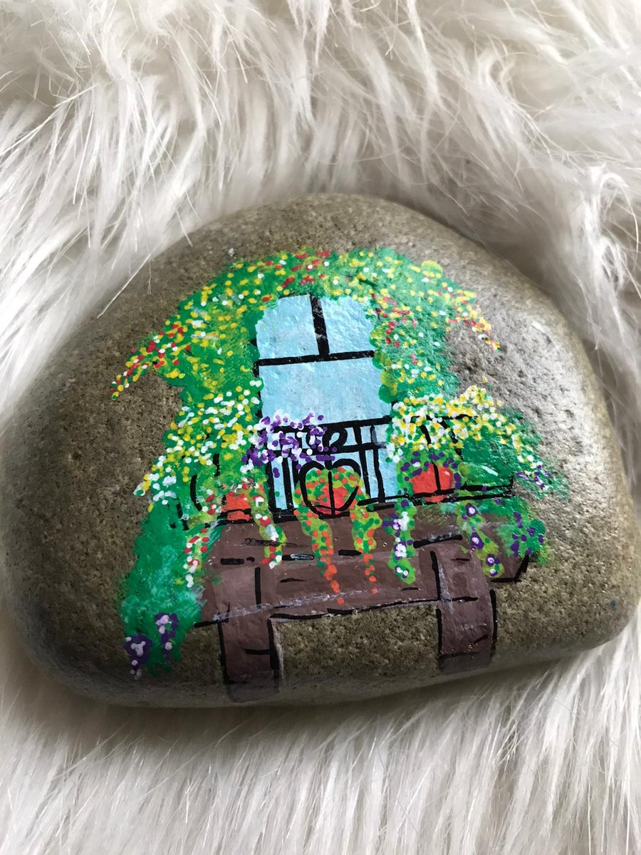 Flower painted stone