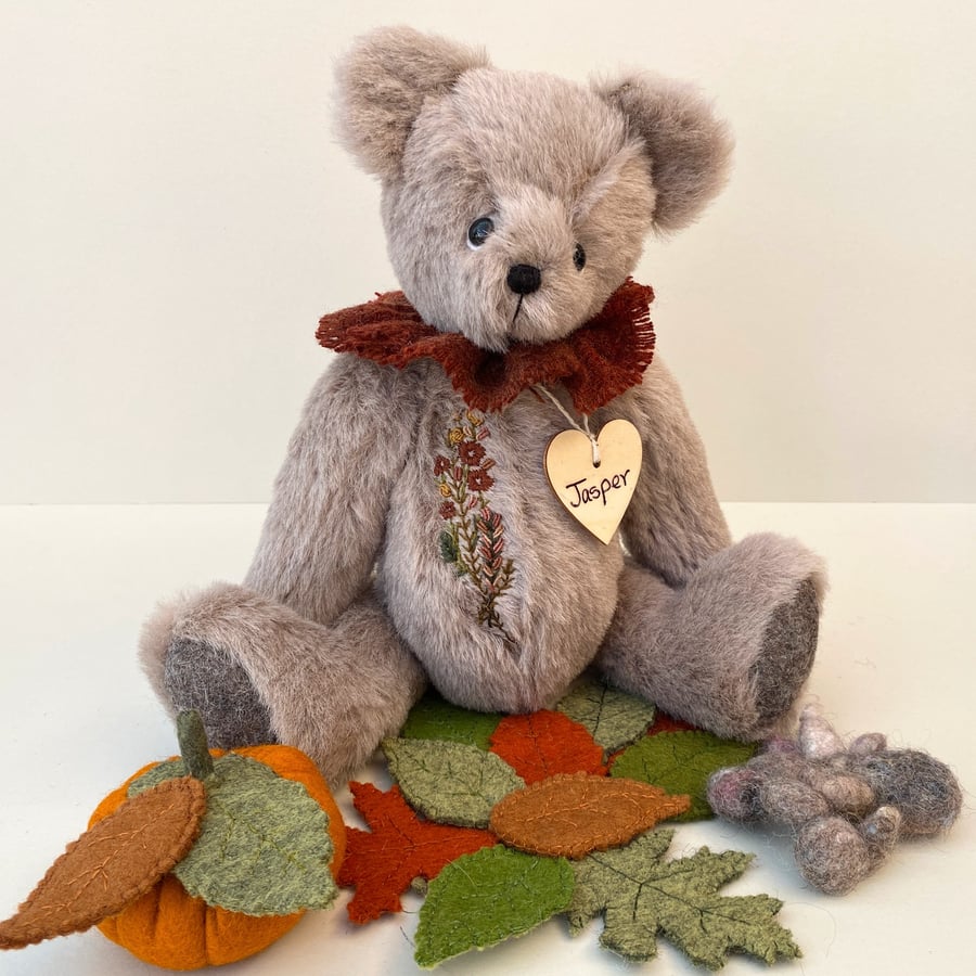 Jasper, Unique artist bear with Autumn display, OOAK collectable teddy bear