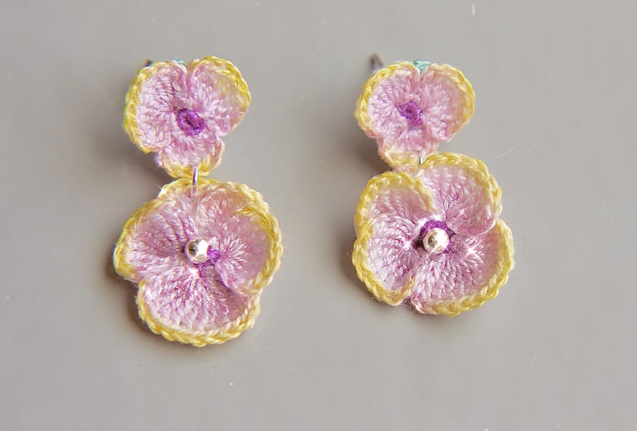 Microcrochet Wild Pansy Stud Drop Earrings 
