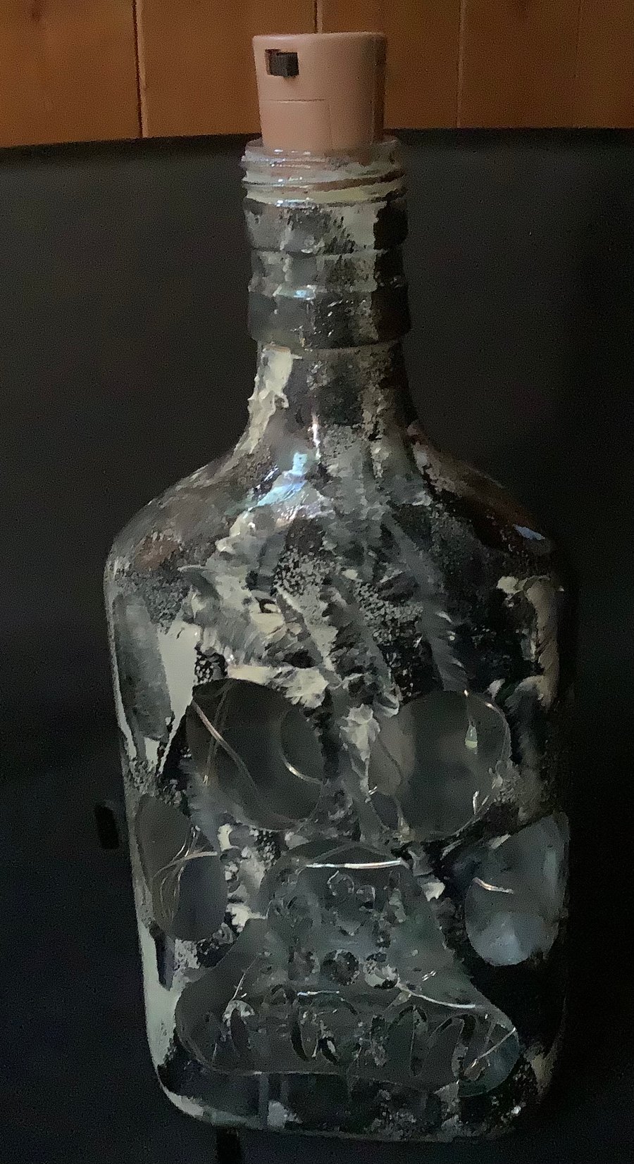 Pawprint bottle light
