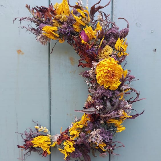 Dried Flower Crescent Moon Shape Wreath. 