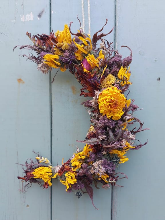 Dried Flower Crescent Moon Shape Wreath. 