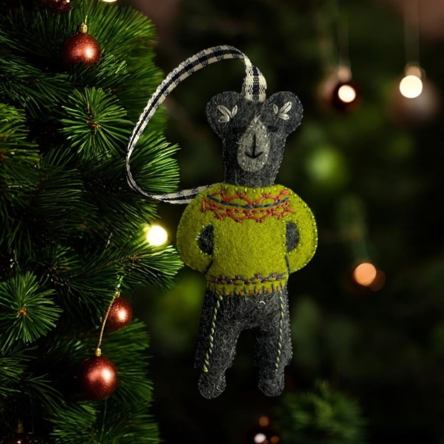 Sustainable Christmas Decoration Felt Bear