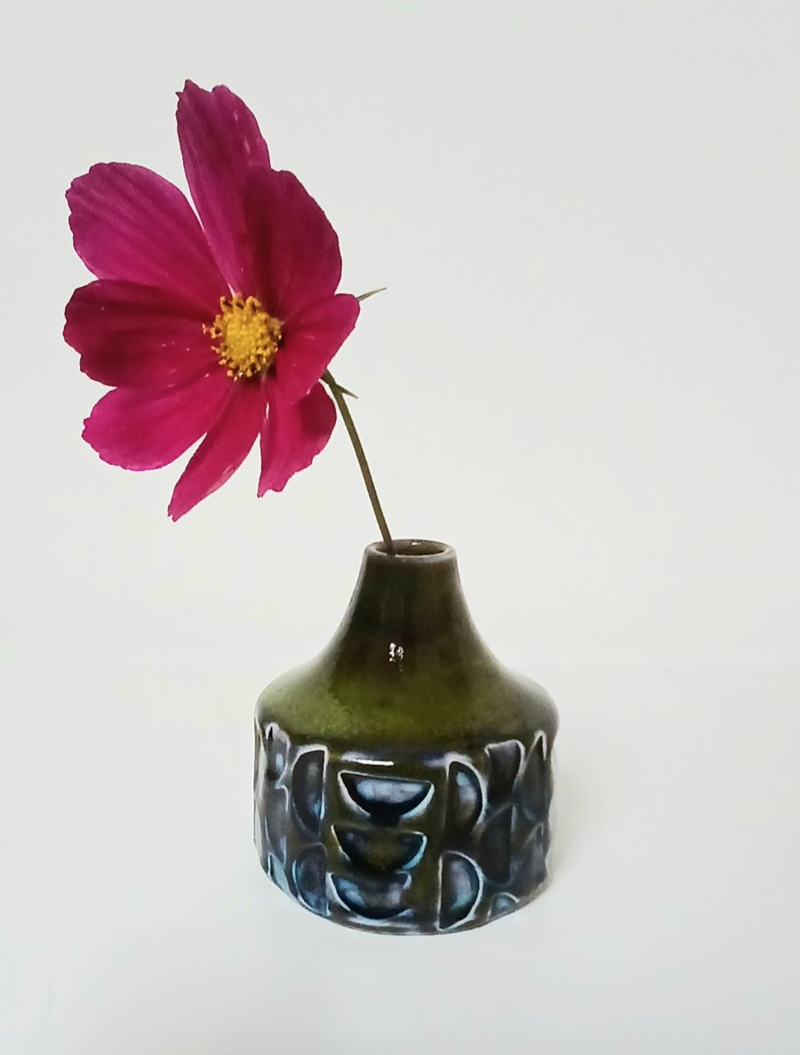 Bud vase