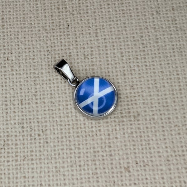 Scotland Flag Pendant - Small Glass Finished Charm - Scottish Flag