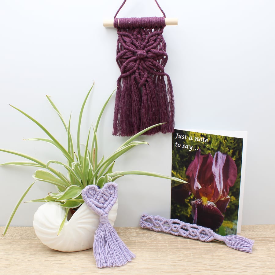 Mini macrame wall hanging letterbox gift set