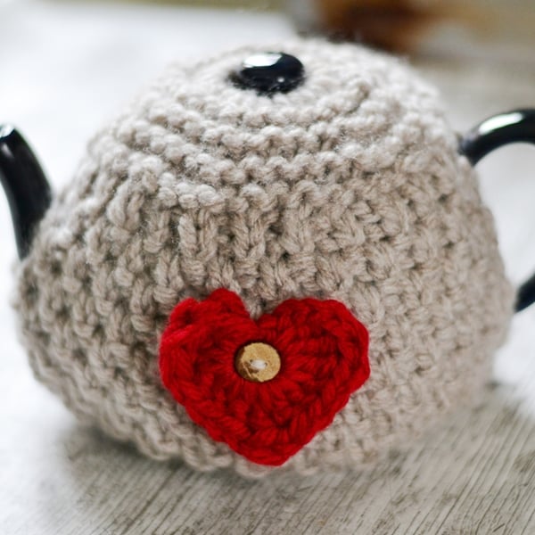 Heart Super Chunky Knitted 4-6 Cup  Tea Cosy Cover, Interchangeable Hearts