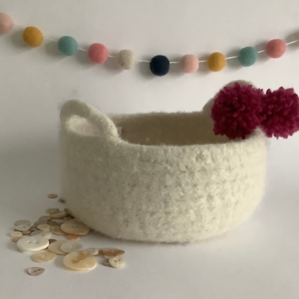 FELTED 'FUSSPOT'  BOWL , tray , desk tidy .White (with handles  and pom poms).