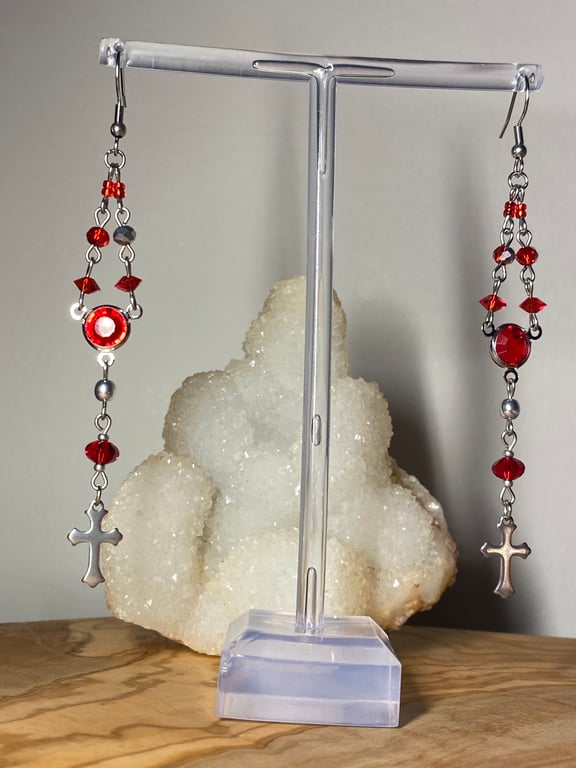 Kaitlynn - Gothic Red Earrings 