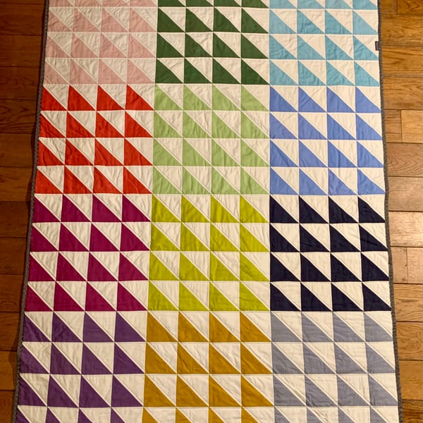 Rainbow, triangle quilt
