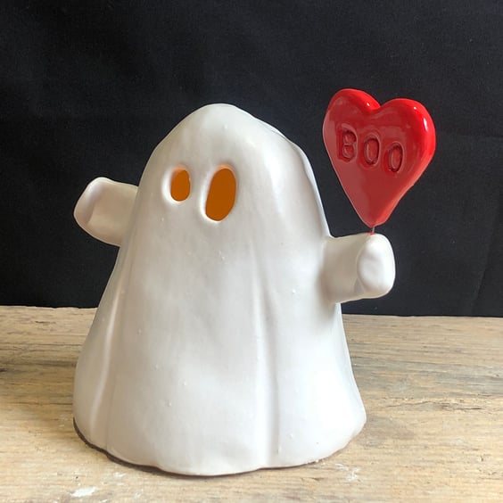 Ceramic ghost with BOO heart - tea-light holder (short)