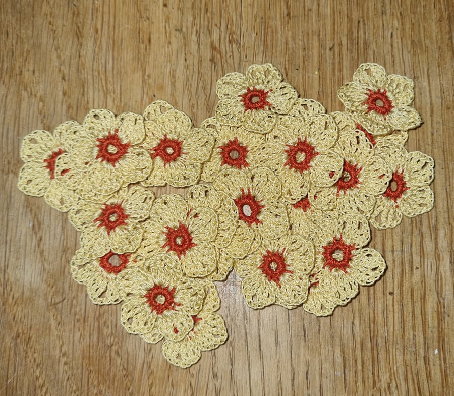 CRAFT SUPPLY - YELLOW & ORANGE FLOWERS 3CM - HANDCROCHETED - 100% COTTON 