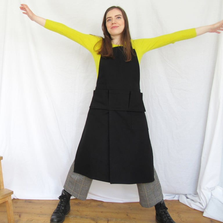 Black Canvas Apron for Potters & Artists, Crossback, Split Leg, Cargo Pockets
