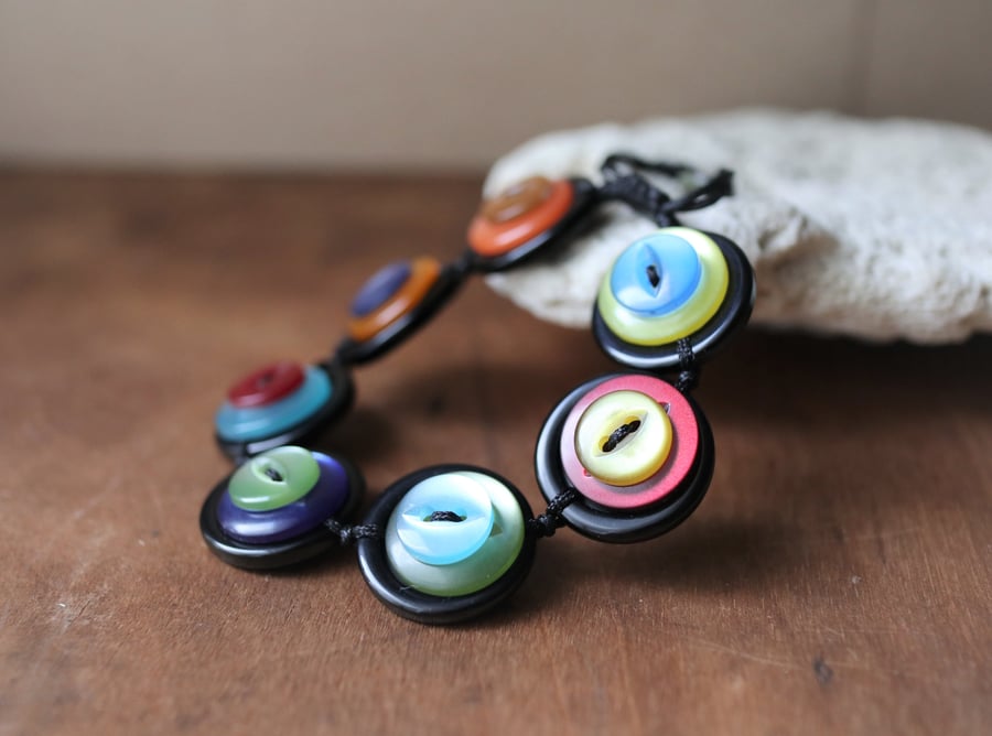 SHINY Rainbow colors - Vintage Button Adjustable Bracelet
