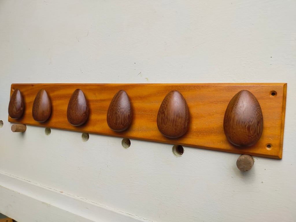 Sapele and mahogany coat pebbles