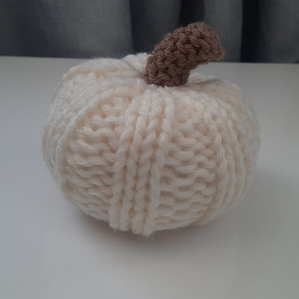 Pumpkin - Hand knitted cream pumpkin - small