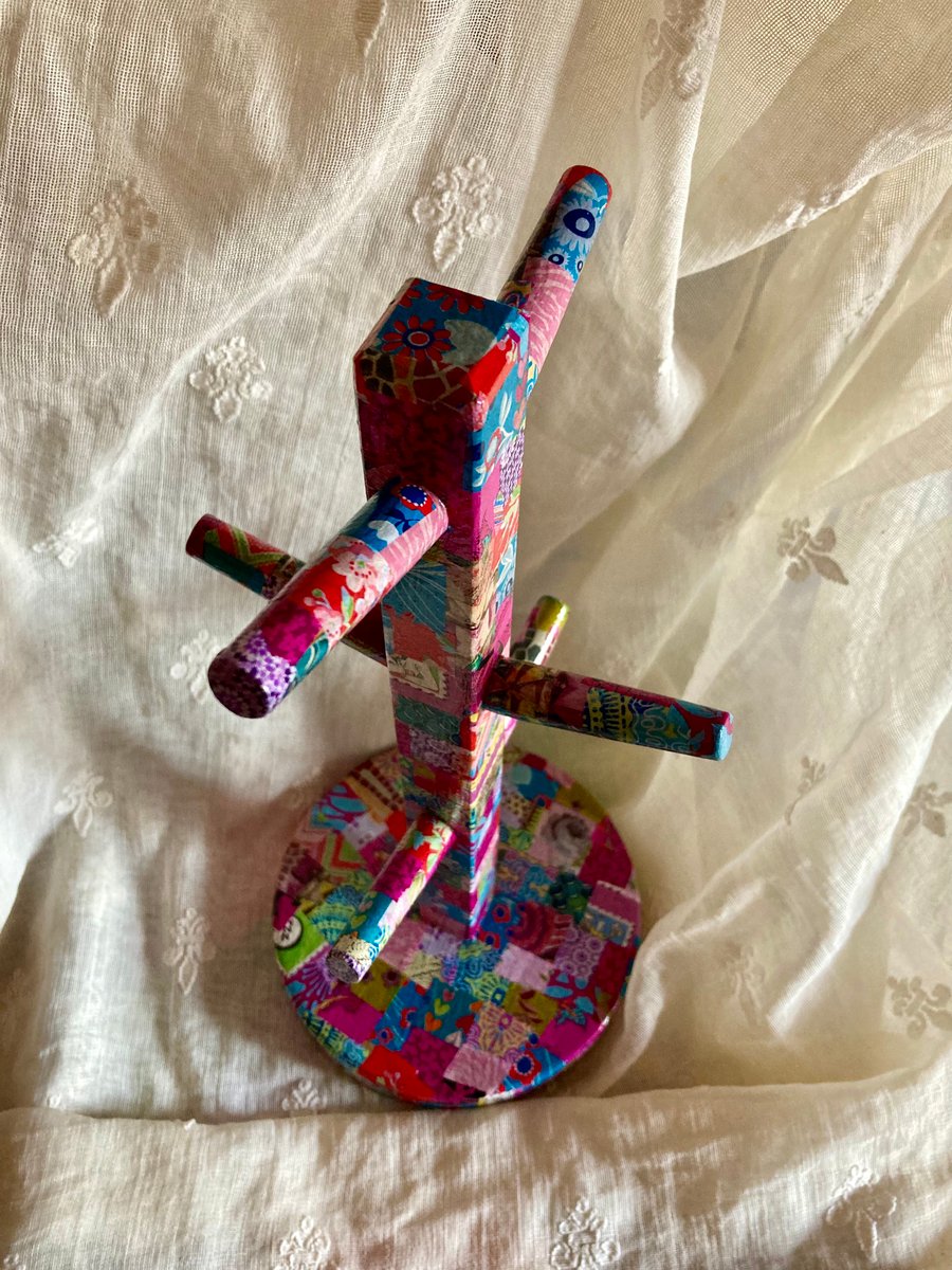  decopatch up cycled mug tree