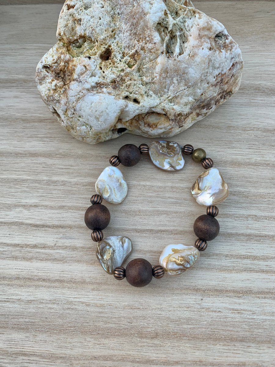 Natural Shell Pearl Bead Stretch  Bracelet