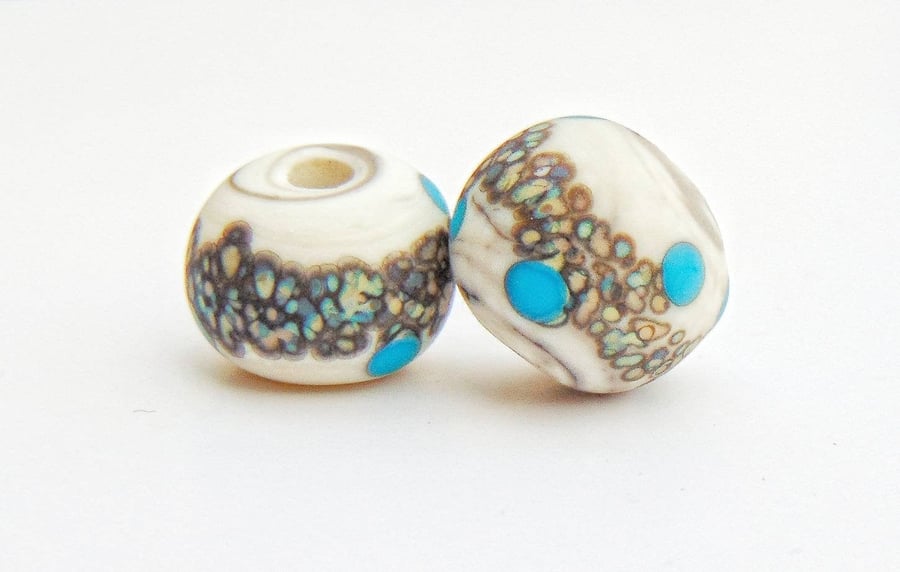 2PCS Handmade Matte Ivory Raku Glass Lampwork Beads Etched Frosted Glass Organic