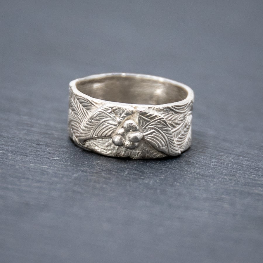 Leaf Pattern Ring (FSR4)