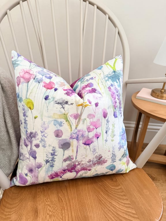 Large Voyage Maison Ilinizas Summer Floral Cushion Covers – 20"