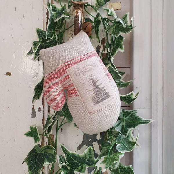 Hanging Mitten Christmas Decoration 