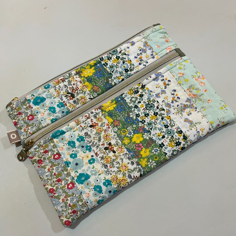 Wildflower Quilted Double Zip Pouch - Beige Zip