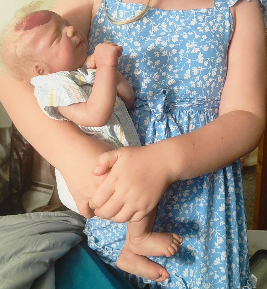 Newborn baby sculpt Pascale Joanna Kazmierczak