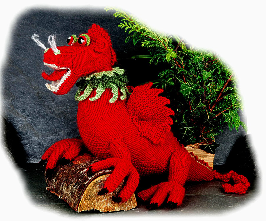 LLEWELLYN GOCH Welsh  Red Dragon toy Knitting pattern