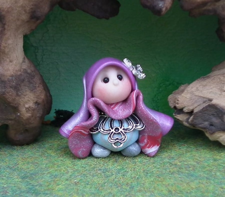 Tiny Gnome Maiden 'Olivia' 1.5" OOAK Sculpt by Ann Galvin