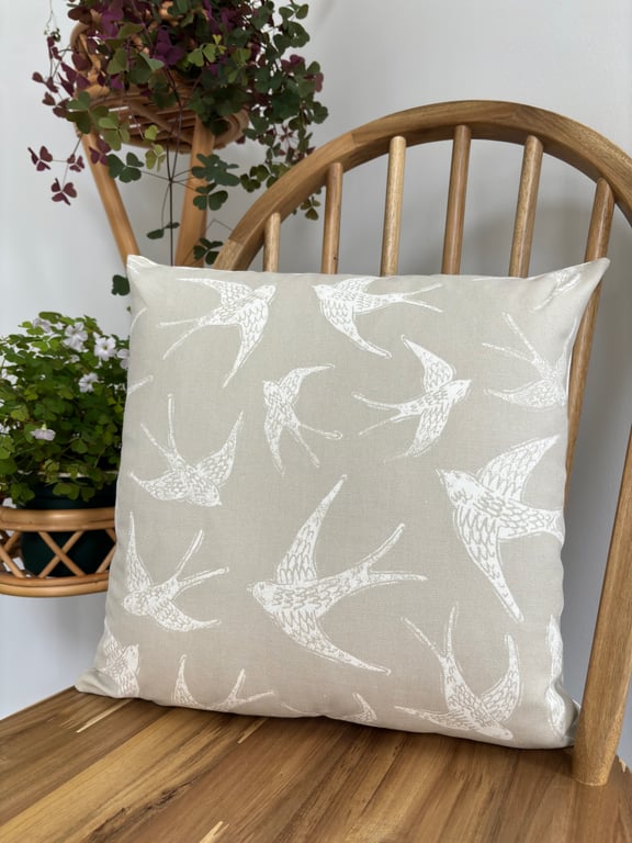 Cushion cover with a bird print in taupe and ivory, 40cm x 40cm